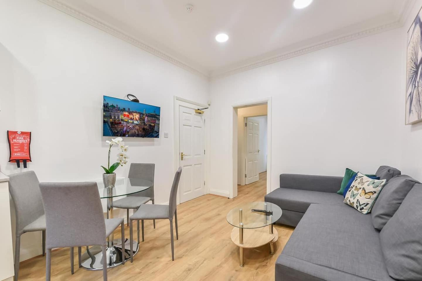 2 Bed Piccadilly Apartment 2 London Luaran gambar